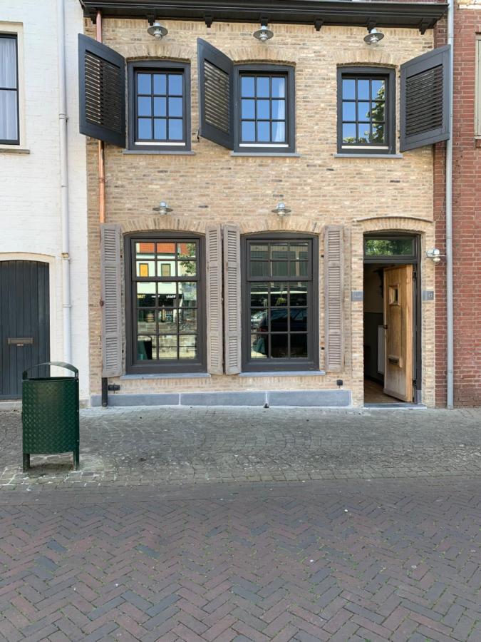 Toplocatie In Centrum Sluis Esterno foto